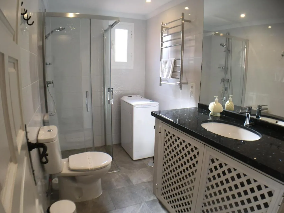 Rio Marina Apartment Nerja İspanya